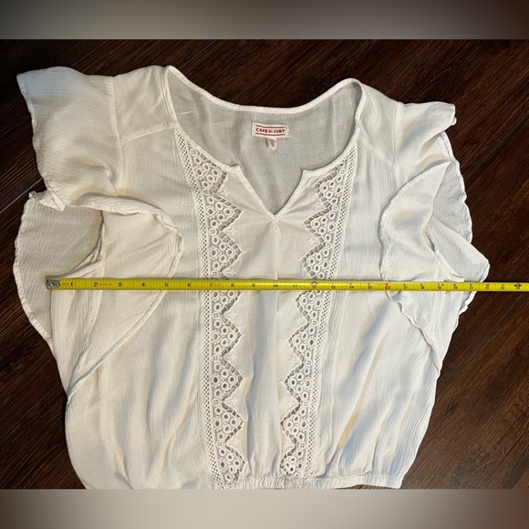 EUC Cape Juby short sleeve top. Size Large. Flutter sleeve. Elastic waist. White - Picture 9 of 10